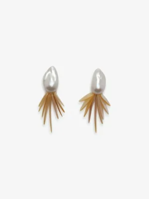 Monies Earring: baroque pearl, mother of pearl, danish oak