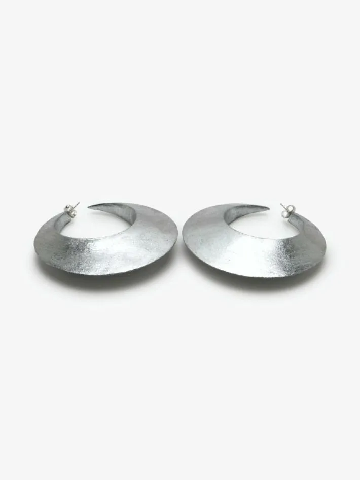 Monies Eclipse stud earring: acacia, silverfoil