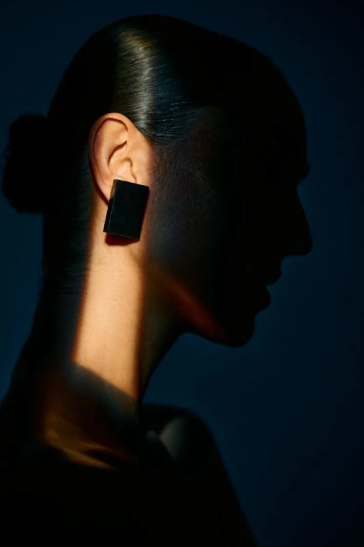 Monies Harlow earring: black