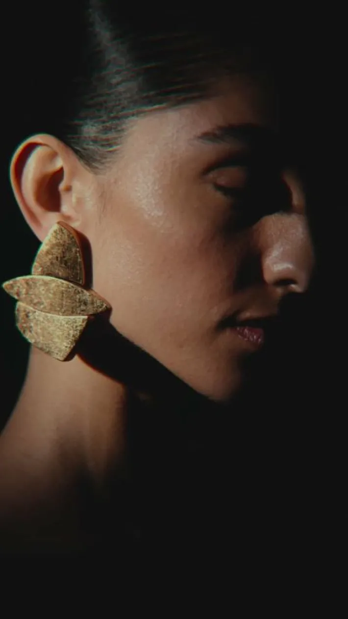 Monies Olia earring: goldfoil
